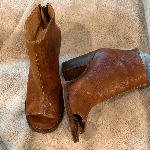 Bed Stu Onset Peep Toe Women’s Cognac Leather Zipper Ankle & Booties Boots - Picture 2 of 8